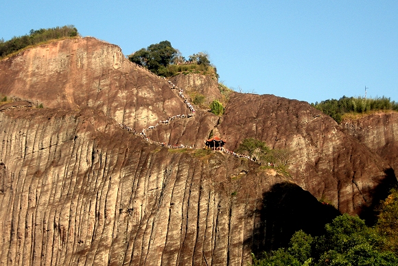 Danxia-Felsen im Wuyishan-Gebirge in Fujian