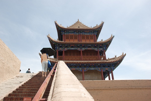 Turm auf der Mauer der inneren Stadt von Jiayuguan