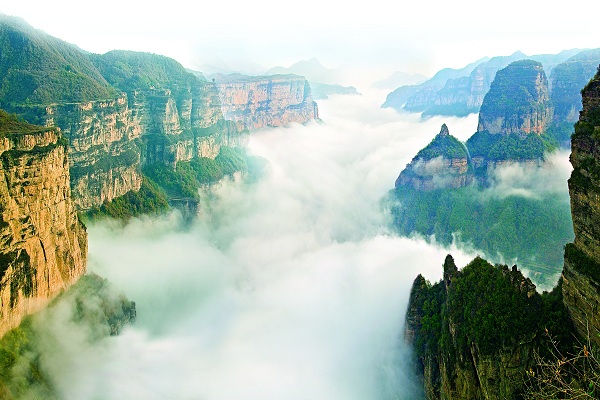 Taihang Grand Canyon in Linzhou