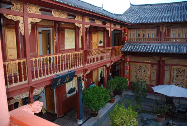 Lijiang Yinxianggucheng Wenyuan Hotel